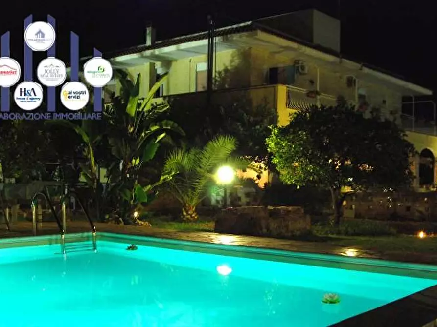 Immagine 2 di Villa in vendita  in contrada spinagallo a Siracusa