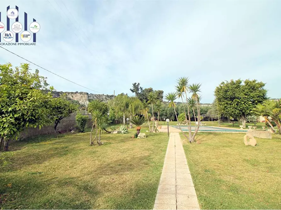 Immagine 37 di Villa in vendita  in contrada spinagallo a Siracusa