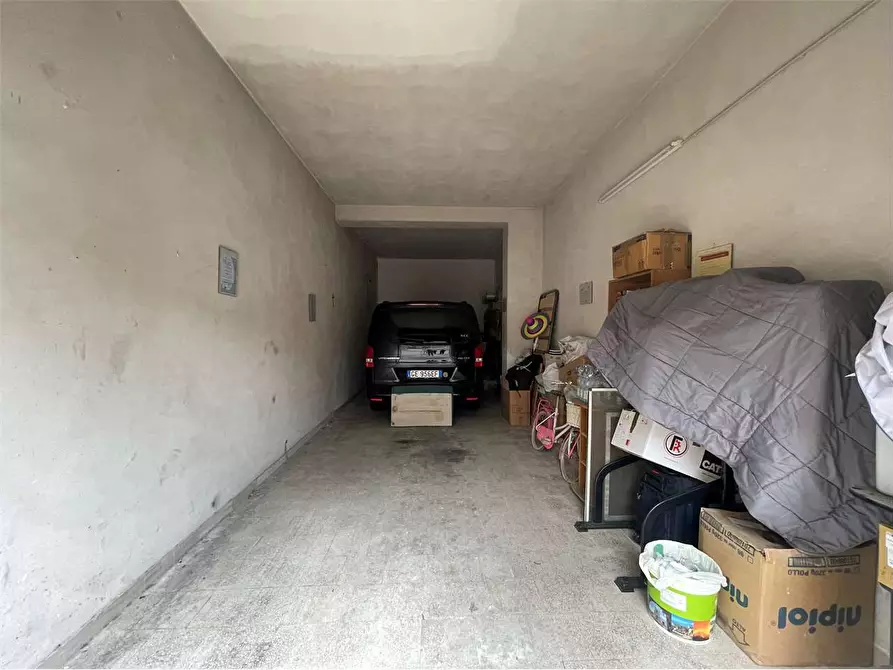Immagine 1 di Garage in vendita  in Via Filisto 110 a Siracusa