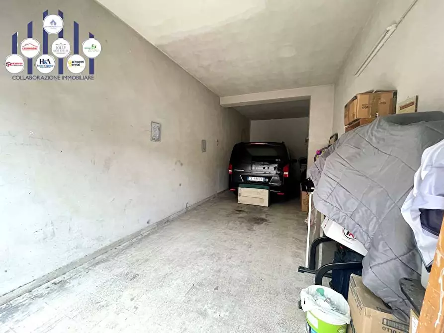 Immagine 13 di Garage in vendita  in Via Filisto 110 a Siracusa