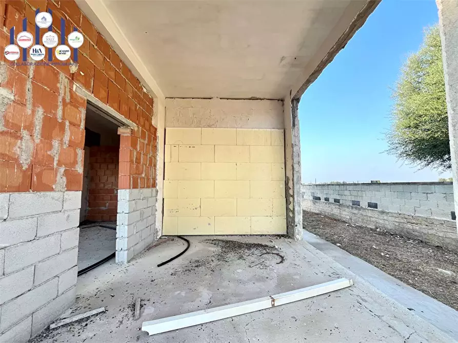 Immagine 3 di Villa in vendita  in via panarea a Siracusa