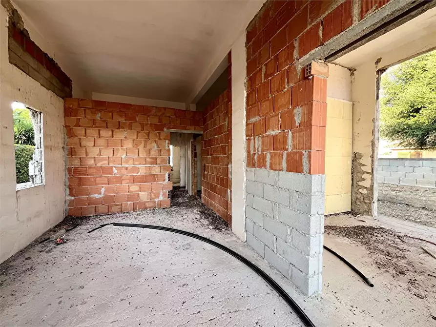 Immagine 4 di Villa in vendita  in via panarea a Siracusa