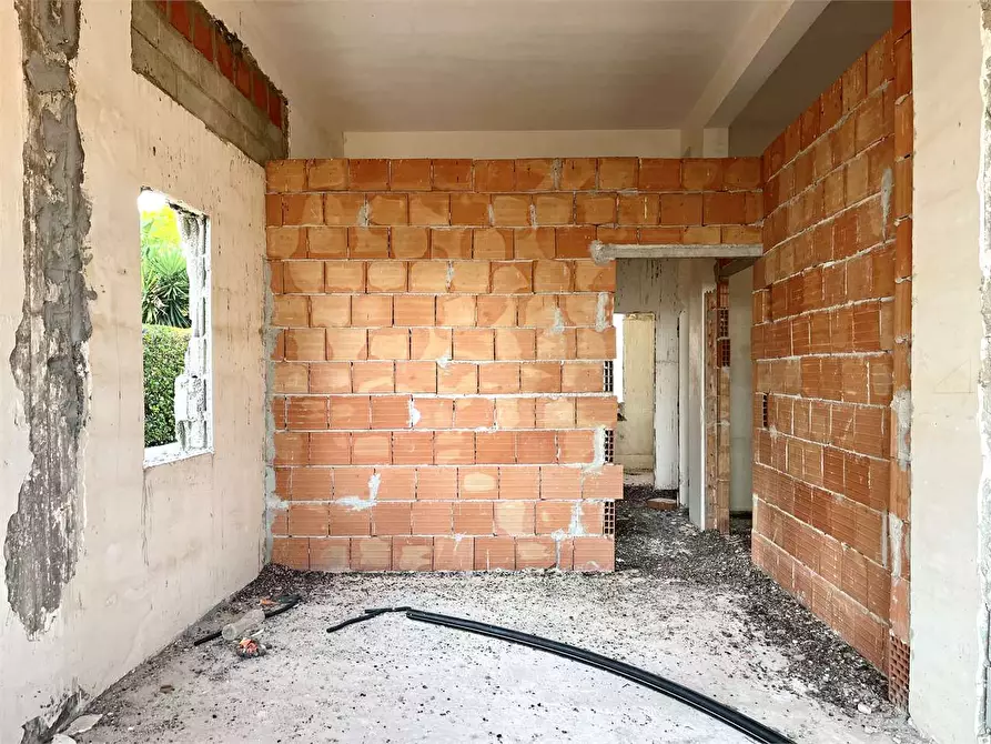 Immagine 5 di Villa in vendita  in via panarea a Siracusa