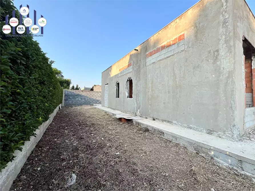 Immagine 20 di Villa in vendita  in via panarea a Siracusa