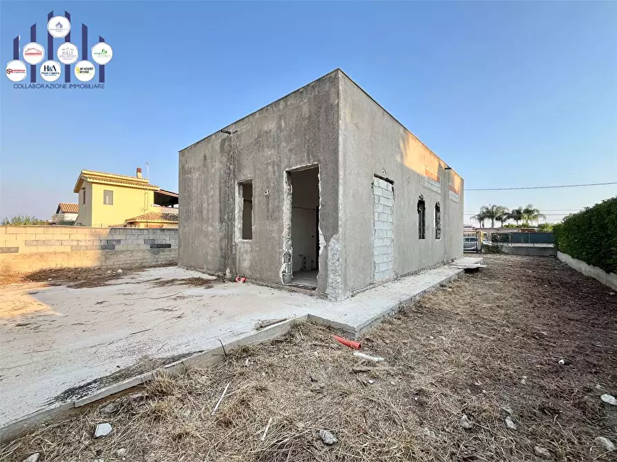 Immagine 22 di Villa in vendita  in via panarea a Siracusa