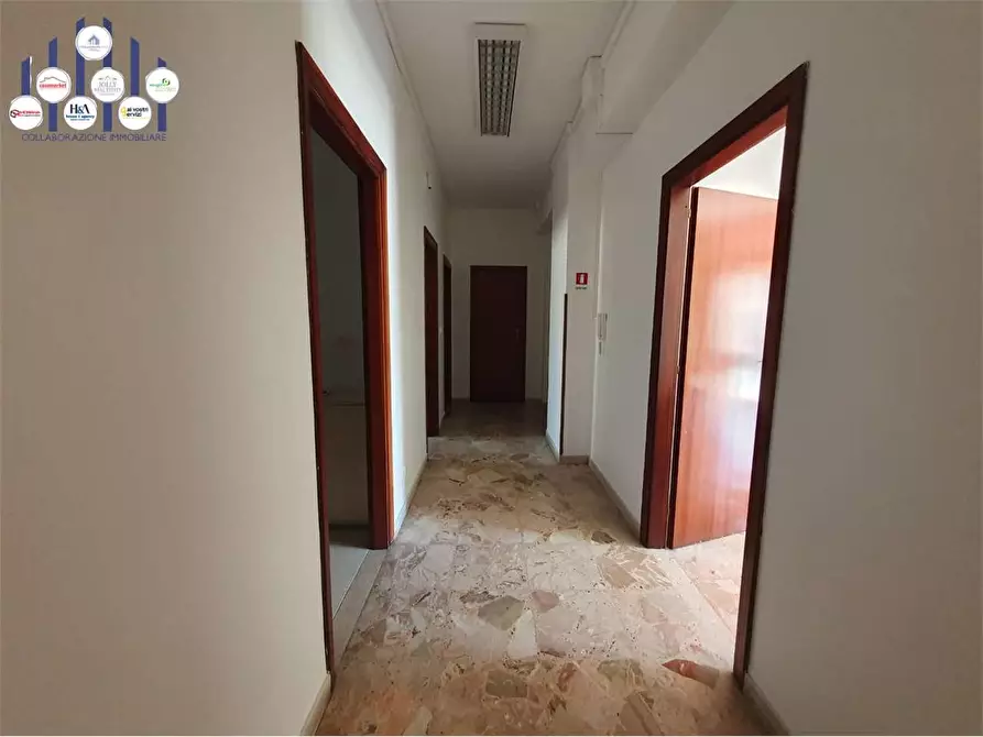 Immagine 3 di Ufficio in affitto  in Viale Tisia  a Siracusa