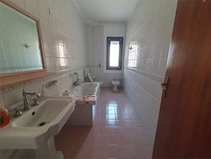 Immagine 8 di Ufficio in affitto  in Viale Tisia  a Siracusa