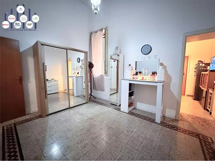Immagine 5 di Appartamento in vendita  in Via Re Ierone II a Siracusa