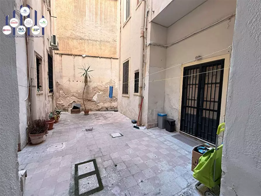 Immagine 23 di Appartamento in vendita  in Via Re Ierone II a Siracusa