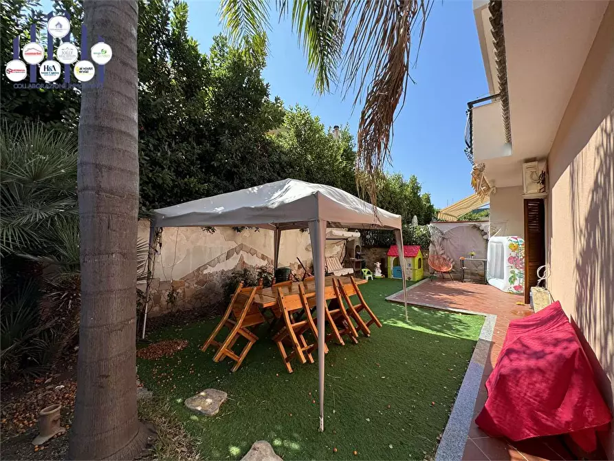 Immagine 2 di Villetta a schiera in vendita  in Via butera a Siracusa