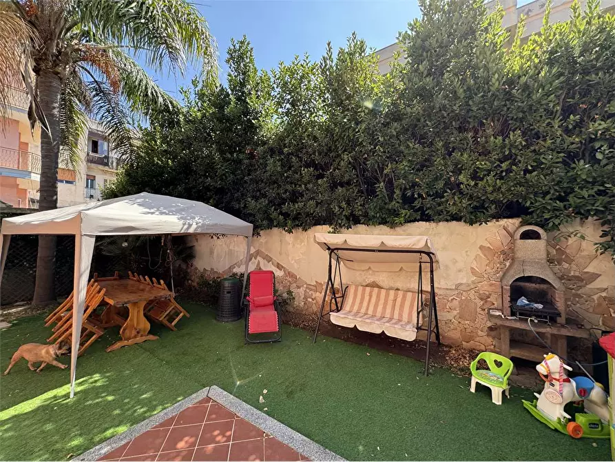 Immagine 3 di Villetta a schiera in vendita  in Via butera a Siracusa