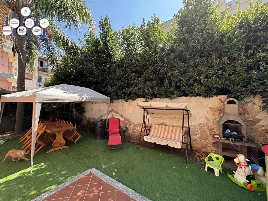 Immagine 3 di Villetta a schiera in vendita  in Via butera a Siracusa