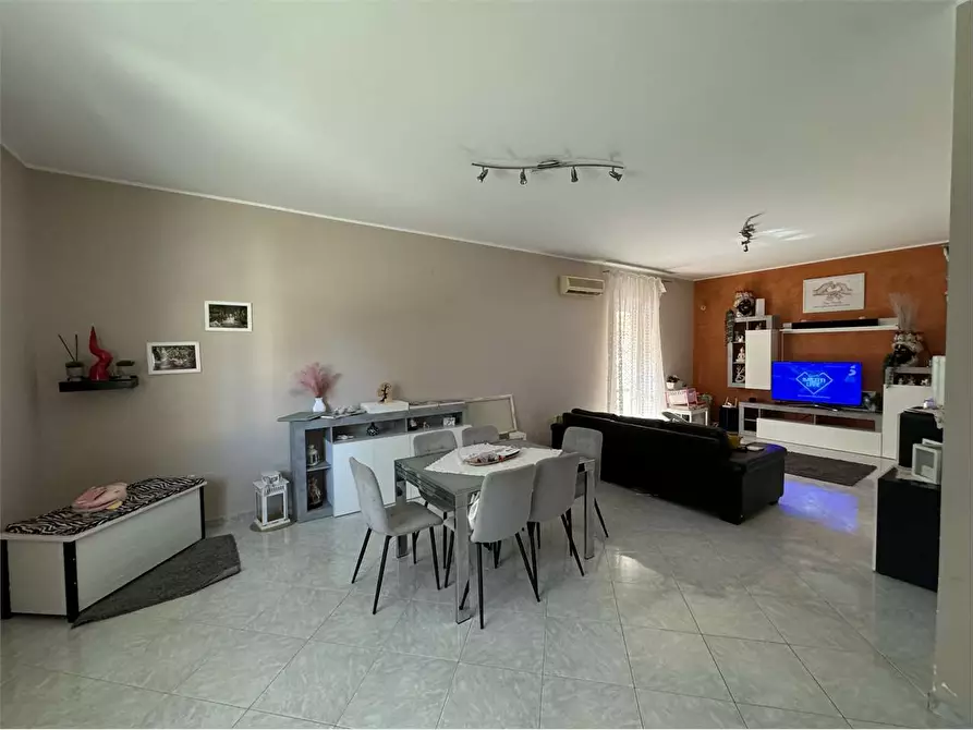 Immagine 4 di Villetta a schiera in vendita  in Via butera a Siracusa