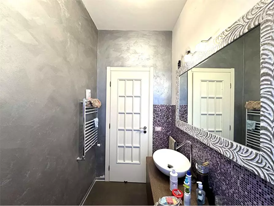 Immagine 13 di Villetta a schiera in vendita  in Via butera a Siracusa