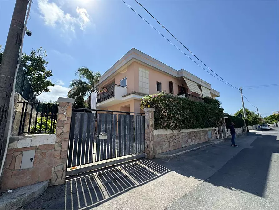 Immagine 34 di Villetta a schiera in vendita  in Via butera a Siracusa