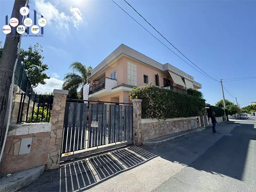 Immagine 34 di Villetta a schiera in vendita  in Via butera a Siracusa