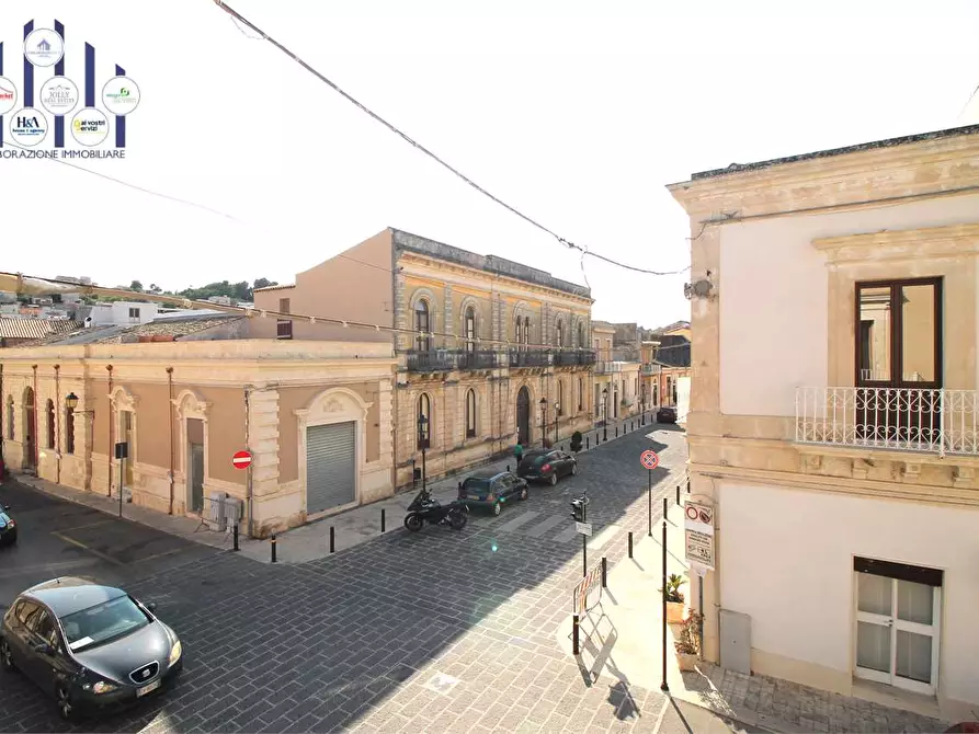 Immagine 9 di Appartamento in vendita  a Canicattini Bagni