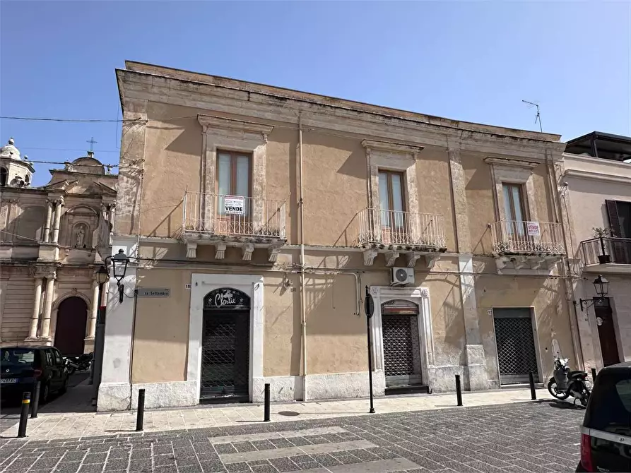 Immagine 30 di Appartamento in vendita  a Canicattini Bagni