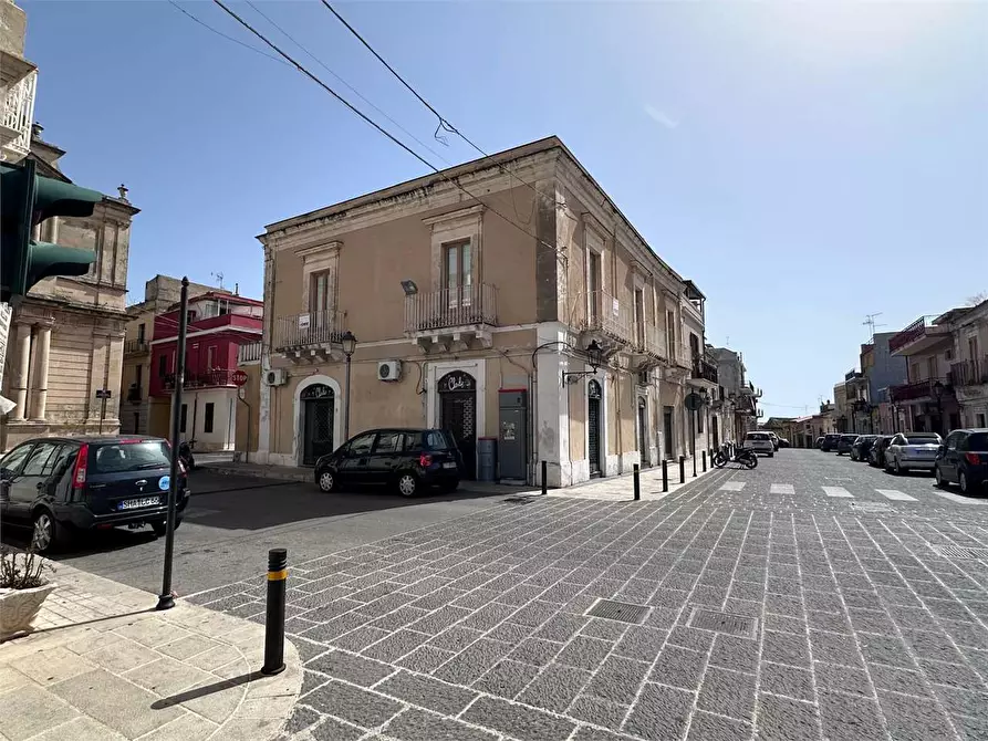 Immagine 32 di Appartamento in vendita  a Canicattini Bagni