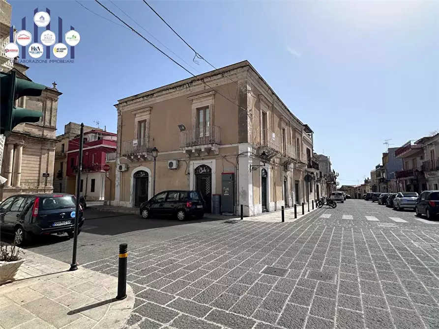 Immagine 32 di Appartamento in vendita  a Canicattini Bagni