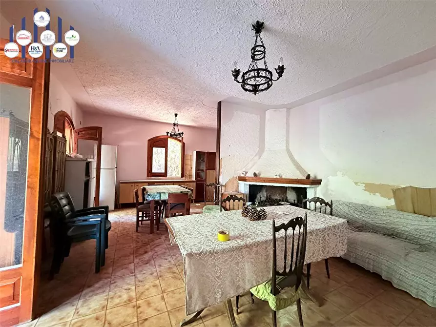 Immagine 10 di Villa in vendita  in Via Isola a Siracusa