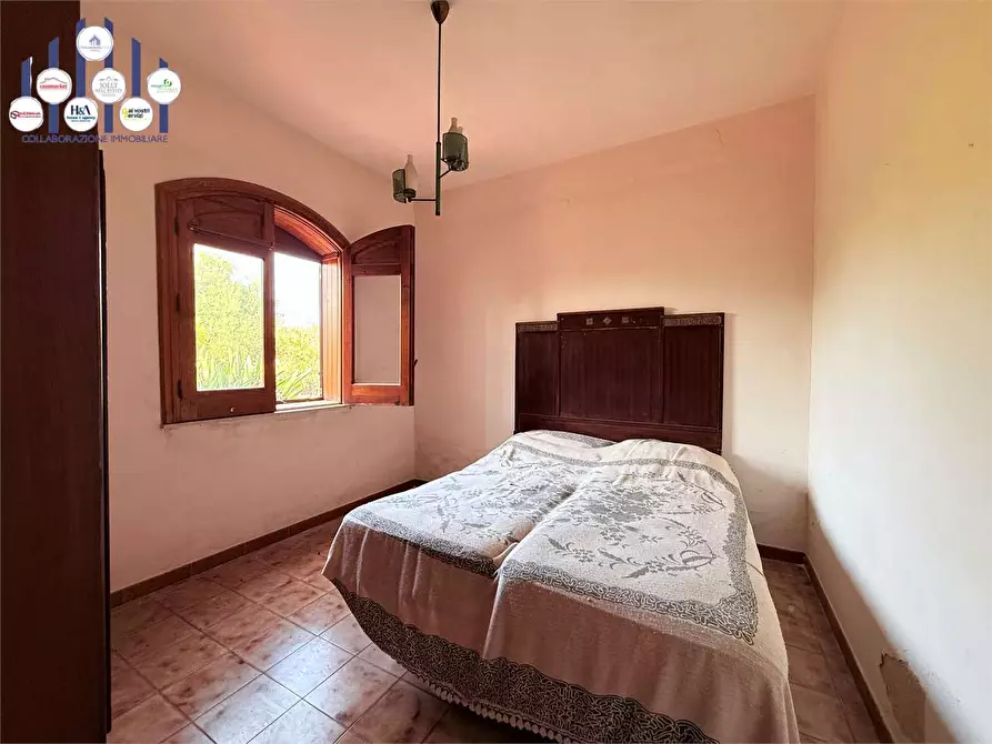 Immagine 15 di Villa in vendita  in Via Isola a Siracusa