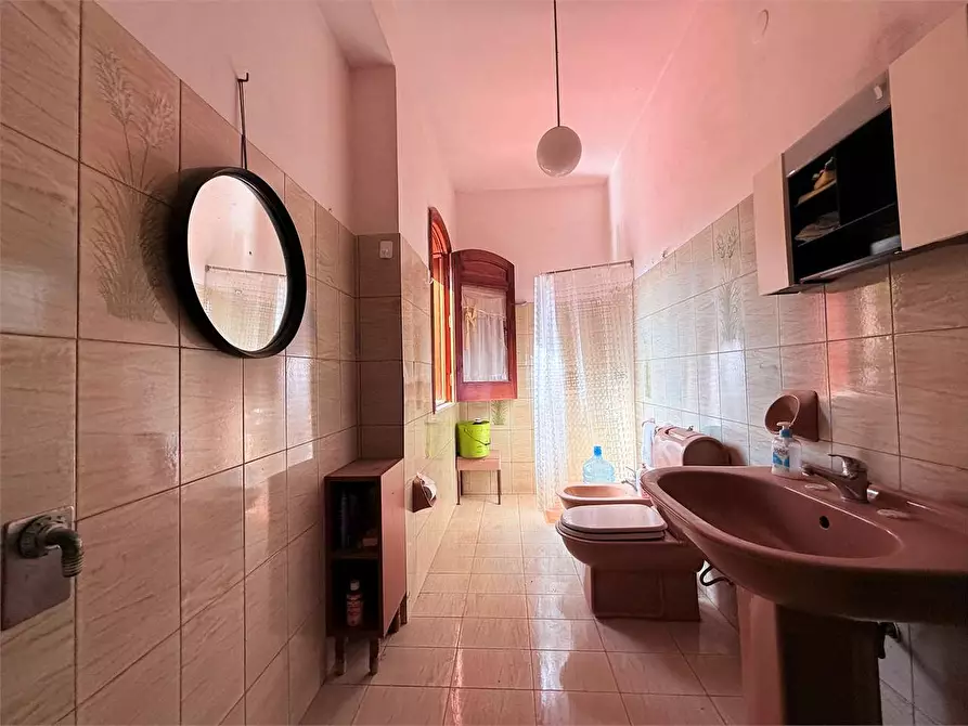 Immagine 18 di Villa in vendita  in Via Isola a Siracusa