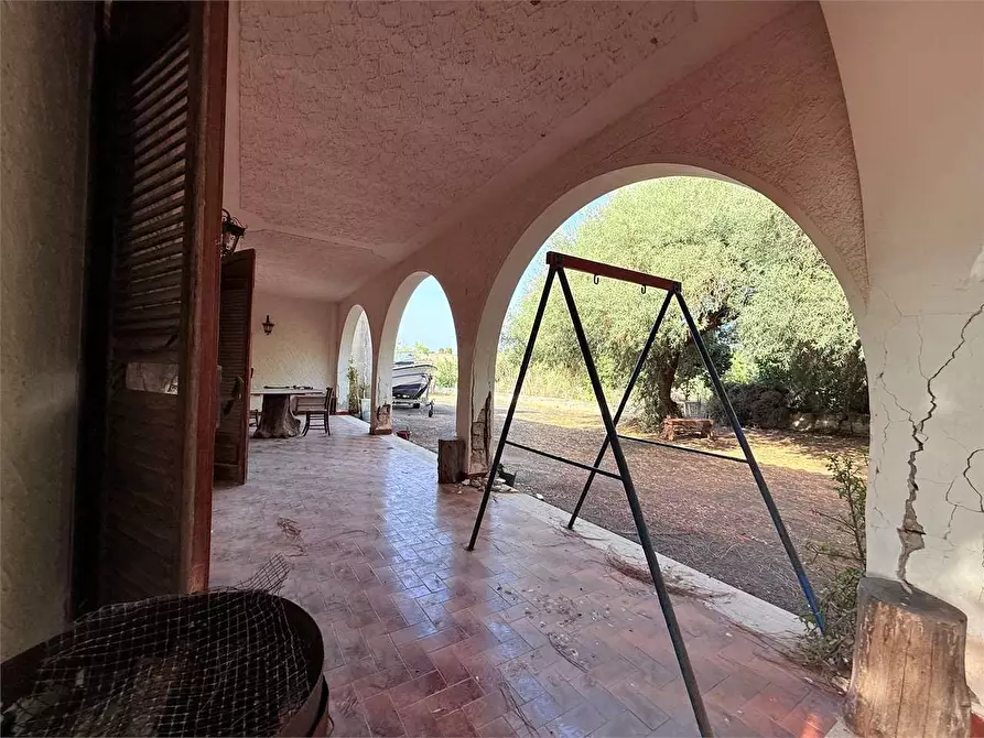 Immagine 25 di Villa in vendita  in Via Isola a Siracusa