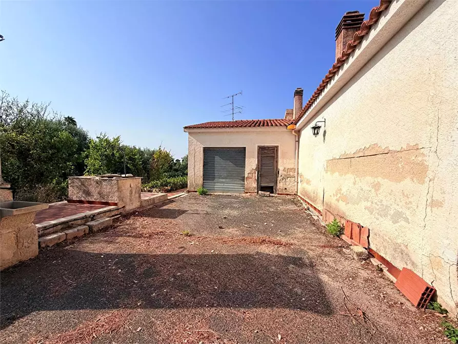 Immagine 26 di Villa in vendita  in Via Isola a Siracusa