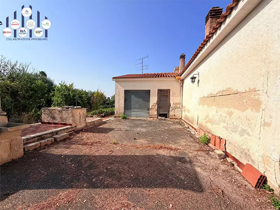 Immagine 26 di Villa in vendita  in Via Isola a Siracusa