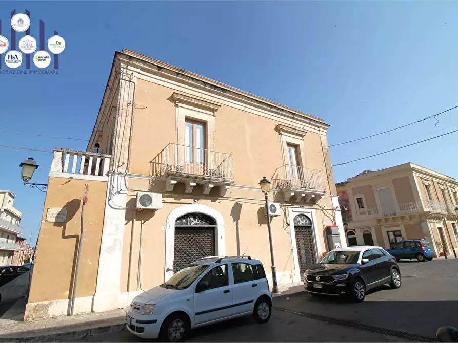 Immagine 2 di Negozio in vendita  in Via xx settembre a Canicattini Bagni