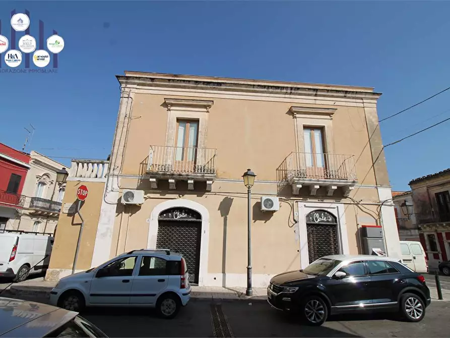 Immagine 3 di Negozio in vendita  in Via xx settembre a Canicattini Bagni