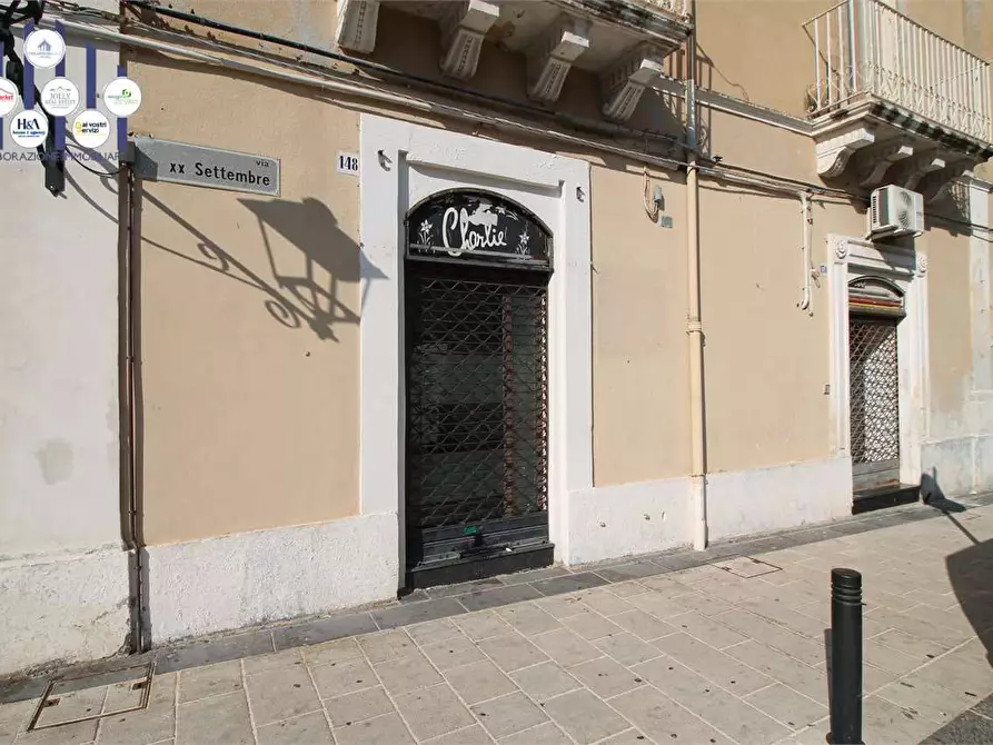 Immagine 10 di Negozio in vendita  in Via xx settembre a Canicattini Bagni