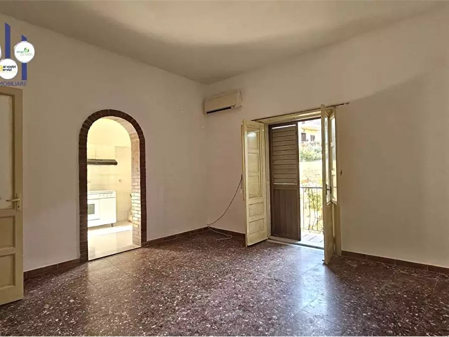 Immagine 1 di Bilocale in vendita  in ZONA GROTTASANTA a Siracusa
