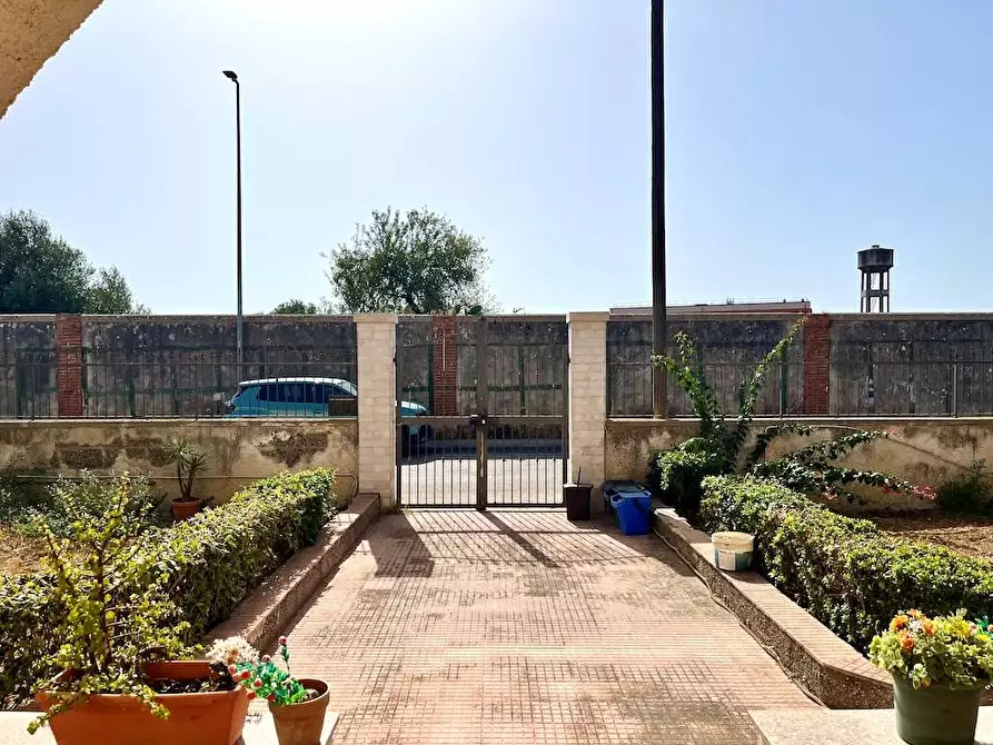 Immagine 42 di Casa bifamiliare in vendita  in Via Modica a Siracusa