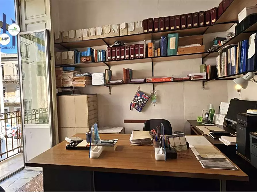 Immagine 11 di Quadrilocale in vendita  in C.SO UMBERTO a Siracusa