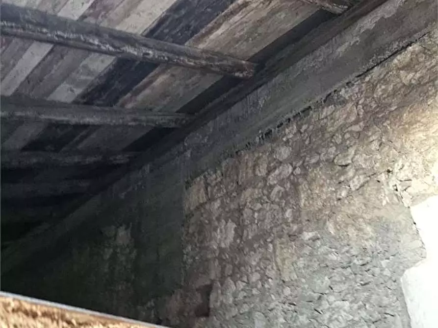 Immagine 9 di Quadrilocale in vendita  in C.SO UMBERTO a Siracusa