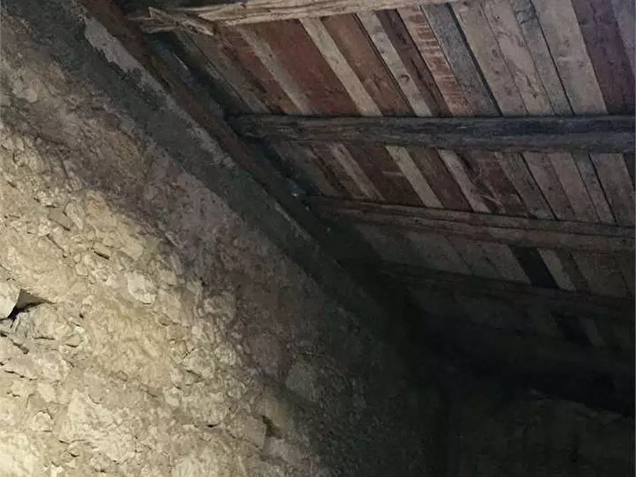 Immagine 10 di Quadrilocale in vendita  in C.SO UMBERTO a Siracusa