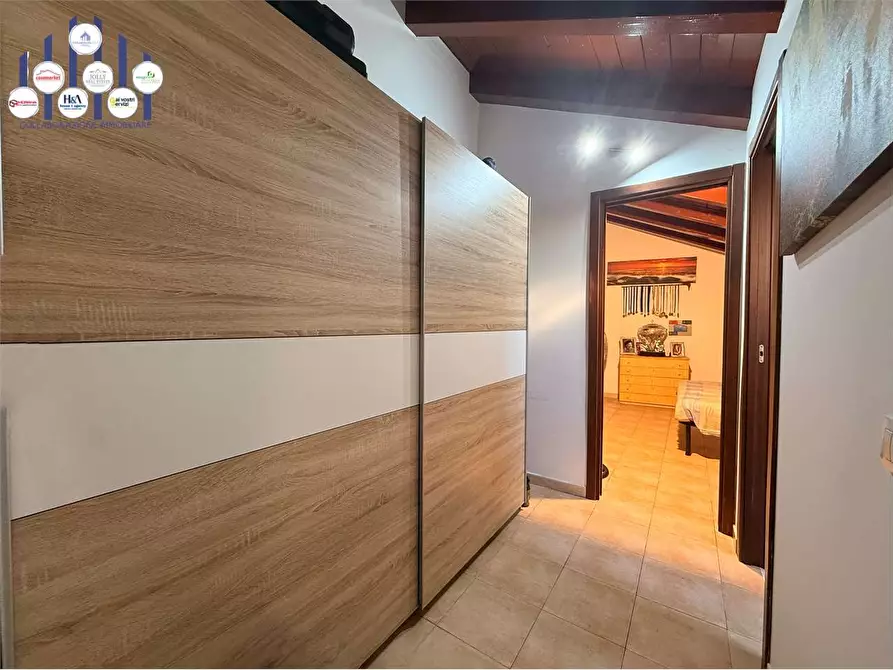 Immagine 15 di Mansarda in vendita  in Via Bordonaro a Floridia