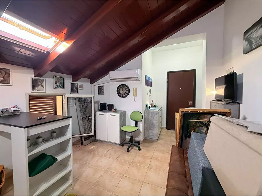 Immagine 9 di Mansarda in vendita  in Via Bordonaro a Floridia