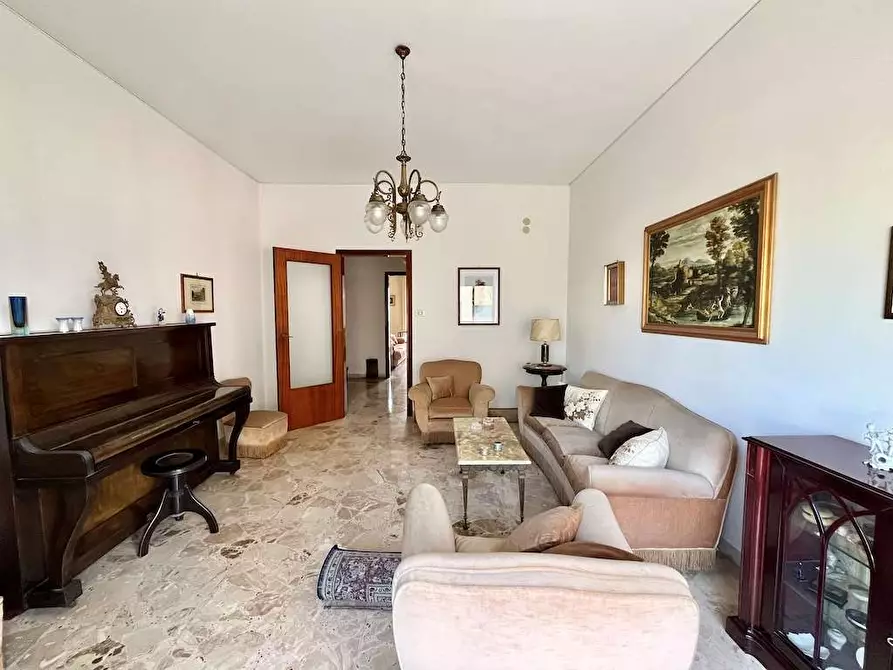 Immagine 5 di Appartamento in vendita  in Via Politi Laudien a Siracusa