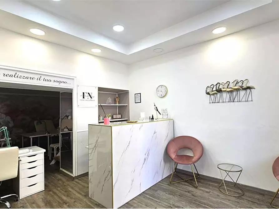 Immagine 1 di Negozio in vendita  in BORGATA a Siracusa