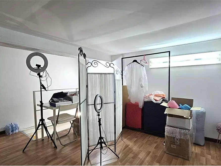 Immagine 5 di Negozio in vendita  in BORGATA a Siracusa