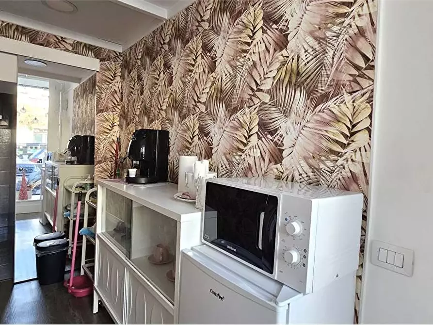 Immagine 8 di Negozio in vendita  in BORGATA a Siracusa