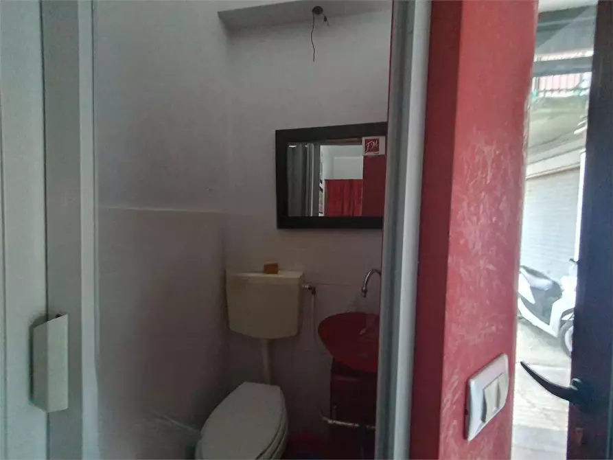 Immagine 5 di Garage in vendita  in Viale Dei Comuni a Siracusa