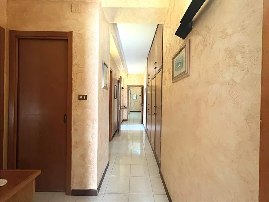 Immagine 5 di Quadrilocale in vendita  in ZECCHINO a Siracusa