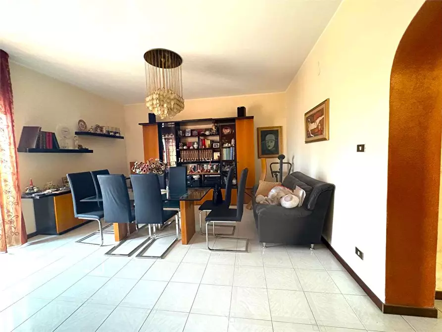 Immagine 3 di Quadrilocale in vendita  in ZECCHINO a Siracusa