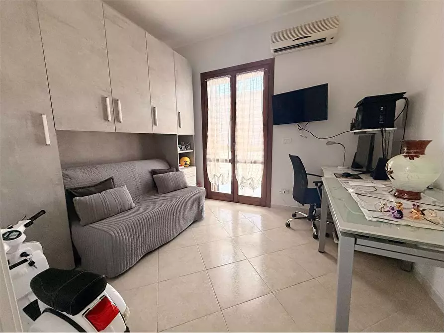 Immagine 2 di Appartamento in vendita  in Via Cassaro a Siracusa