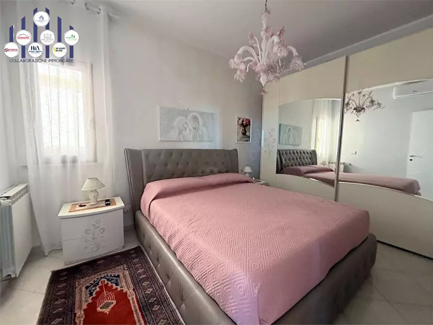 Immagine 15 di Appartamento in vendita  in Via Cassaro a Siracusa