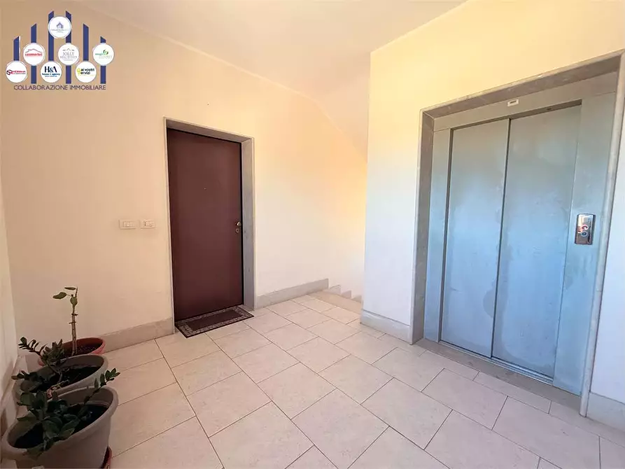 Immagine 29 di Appartamento in vendita  in Via Cassaro a Siracusa